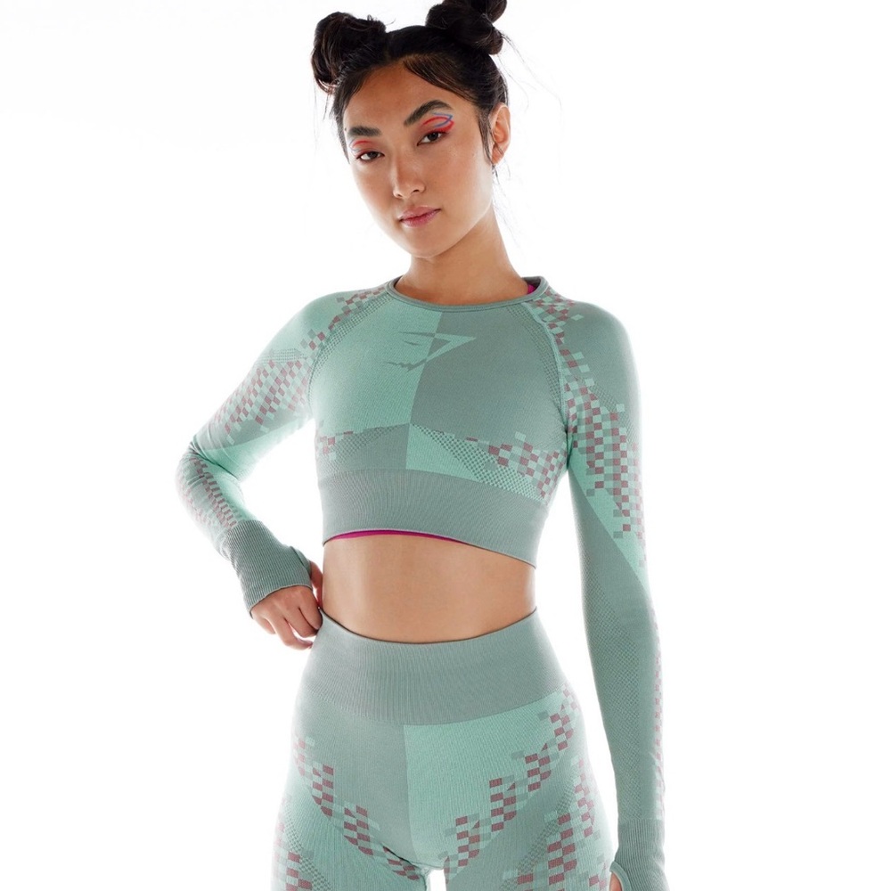 GYMSHArK  WTFLEX CYBORG SEAMLESS LONG SLEEVE CROP TOP